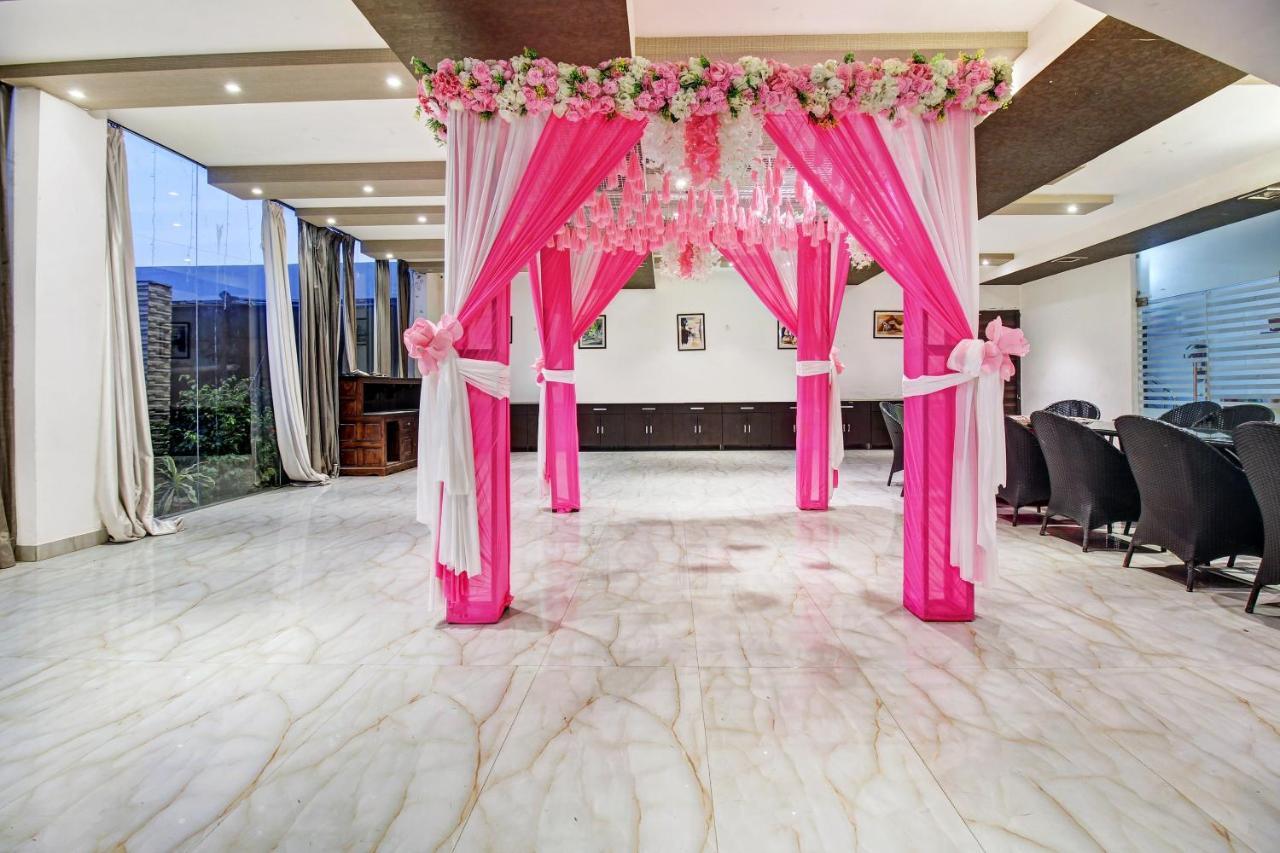 Townhouse Oak 46940 Hotel Vrindavan Sultanpur  Luaran gambar