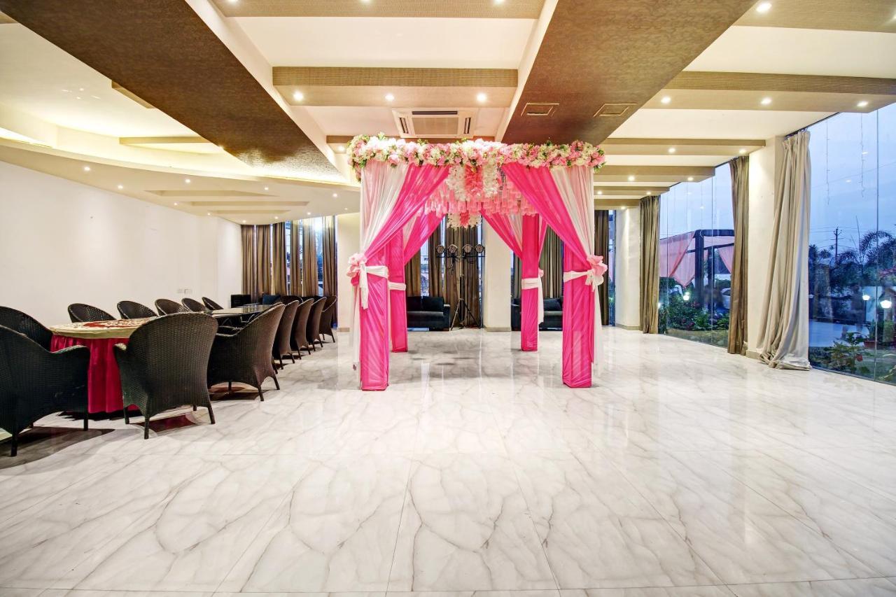 Townhouse Oak 46940 Hotel Vrindavan Sultanpur  Luaran gambar