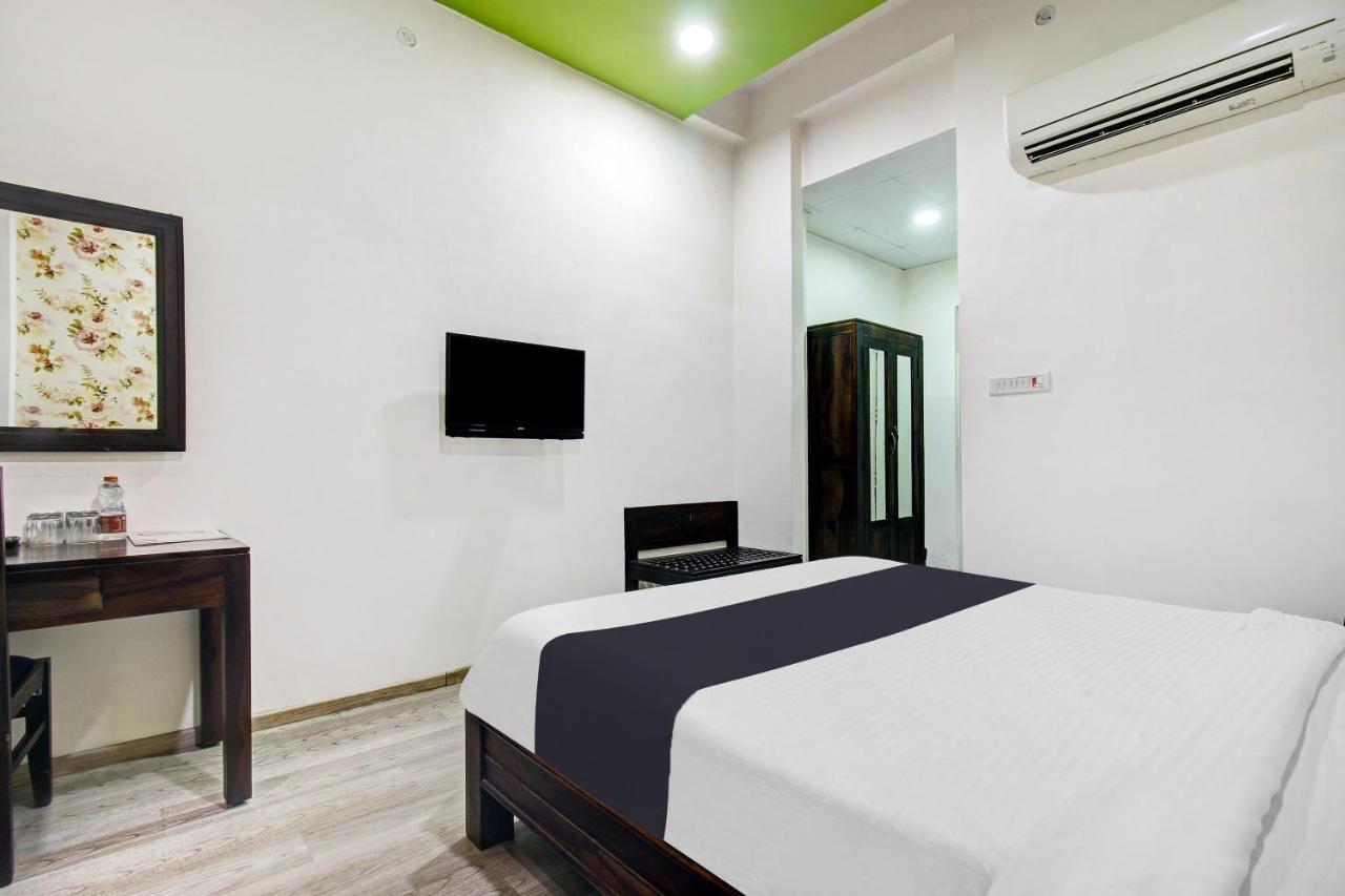 Townhouse Oak 46940 Hotel Vrindavan Sultanpur  Luaran gambar