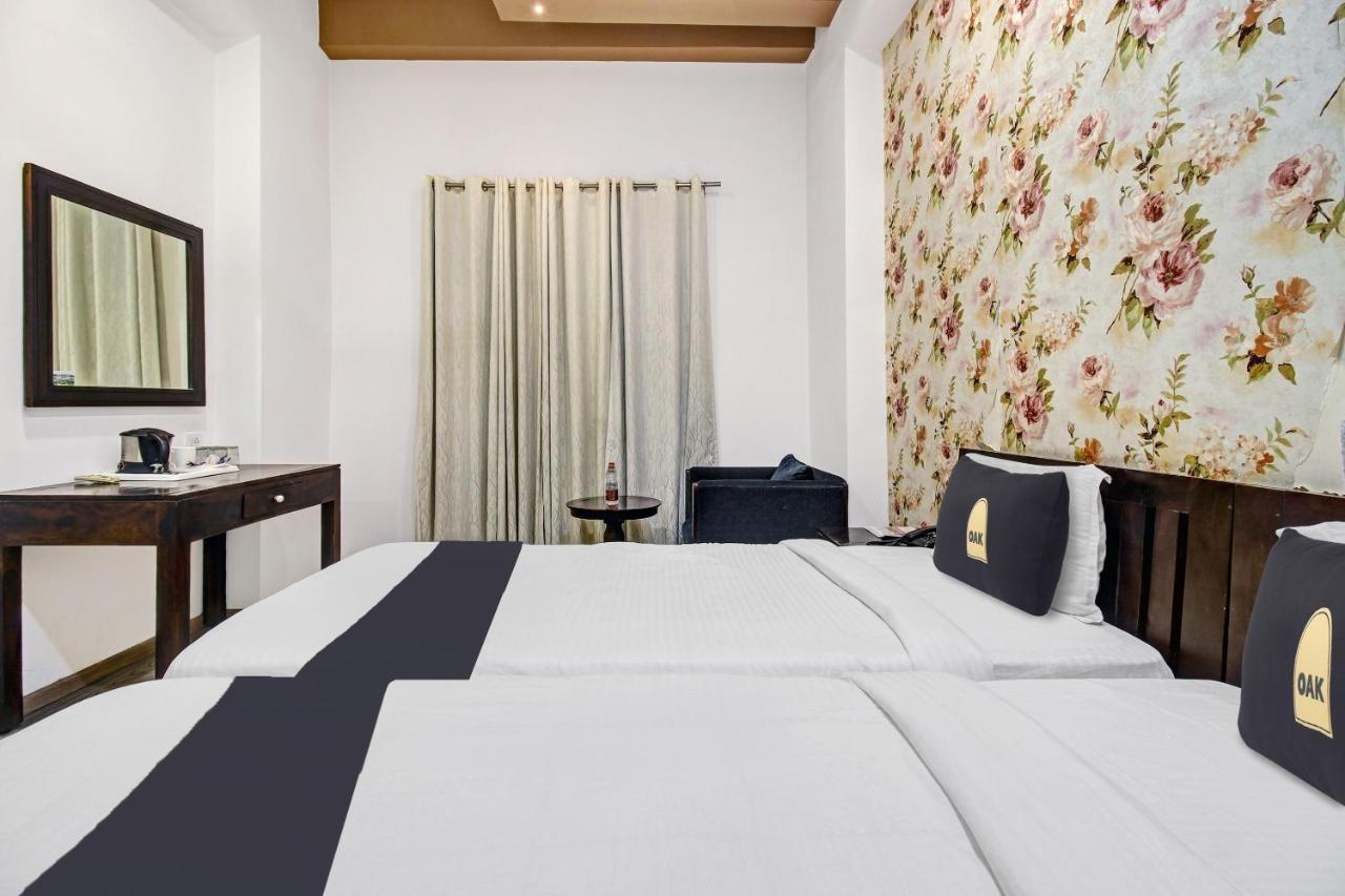 Townhouse Oak 46940 Hotel Vrindavan Sultanpur  Luaran gambar