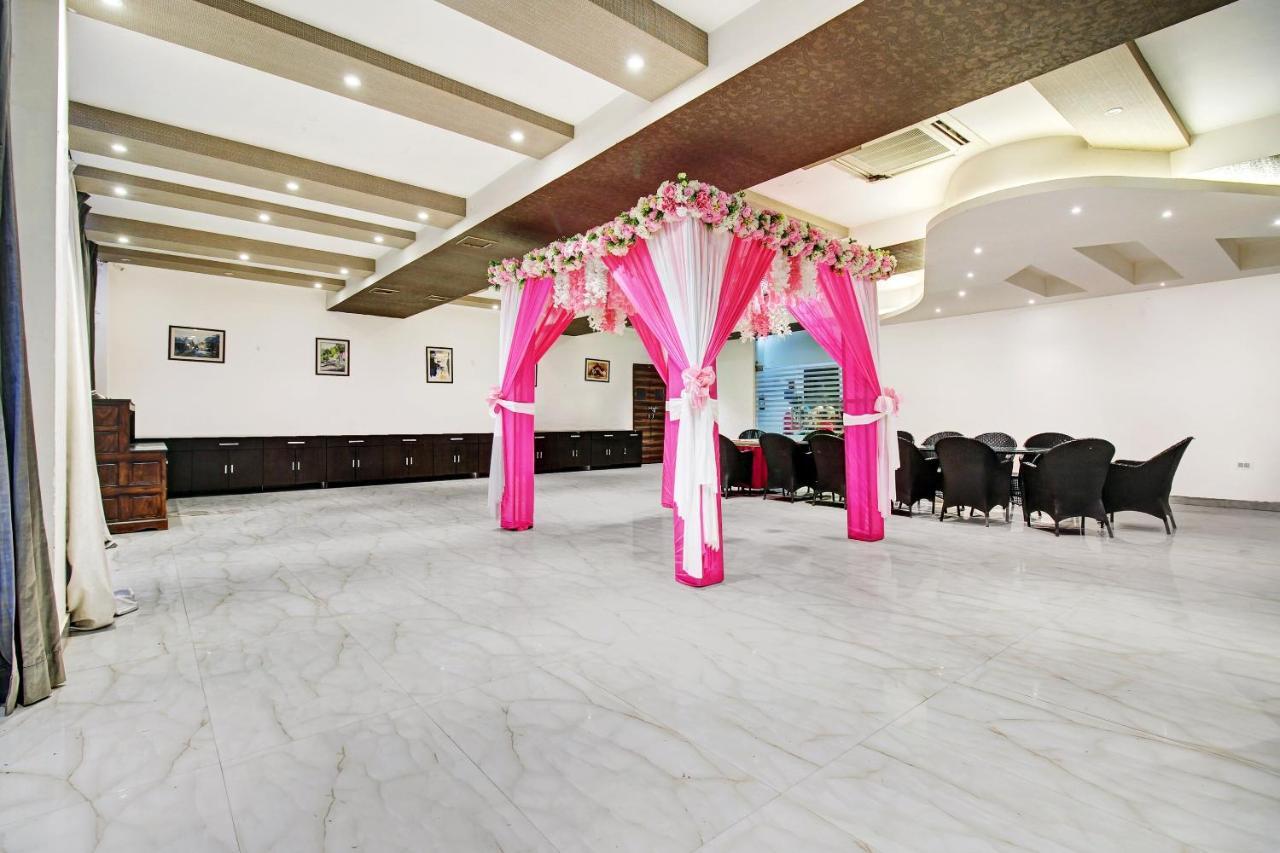 Townhouse Oak 46940 Hotel Vrindavan Sultanpur  Luaran gambar