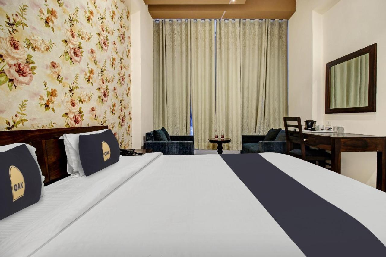 Townhouse Oak 46940 Hotel Vrindavan Sultanpur  Luaran gambar