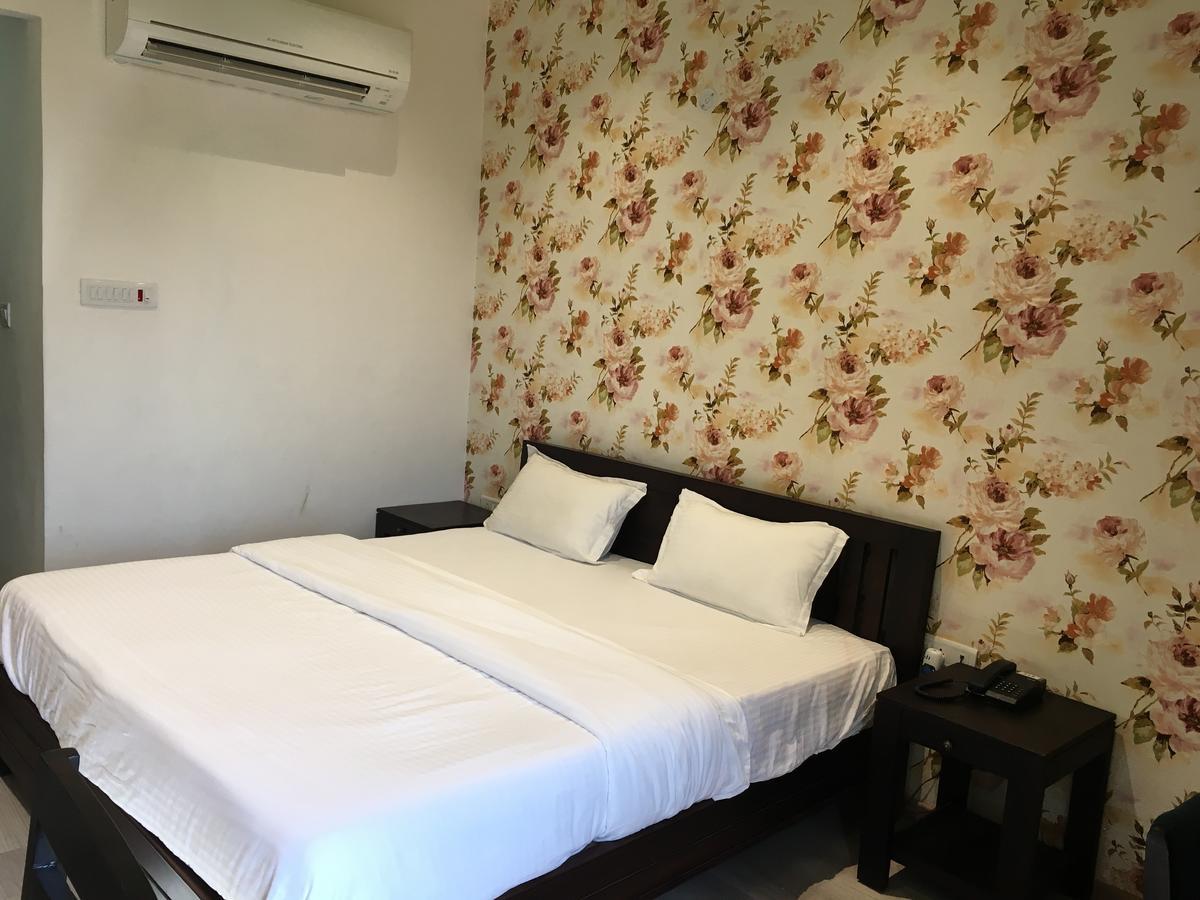 Townhouse Oak 46940 Hotel Vrindavan Sultanpur  Luaran gambar