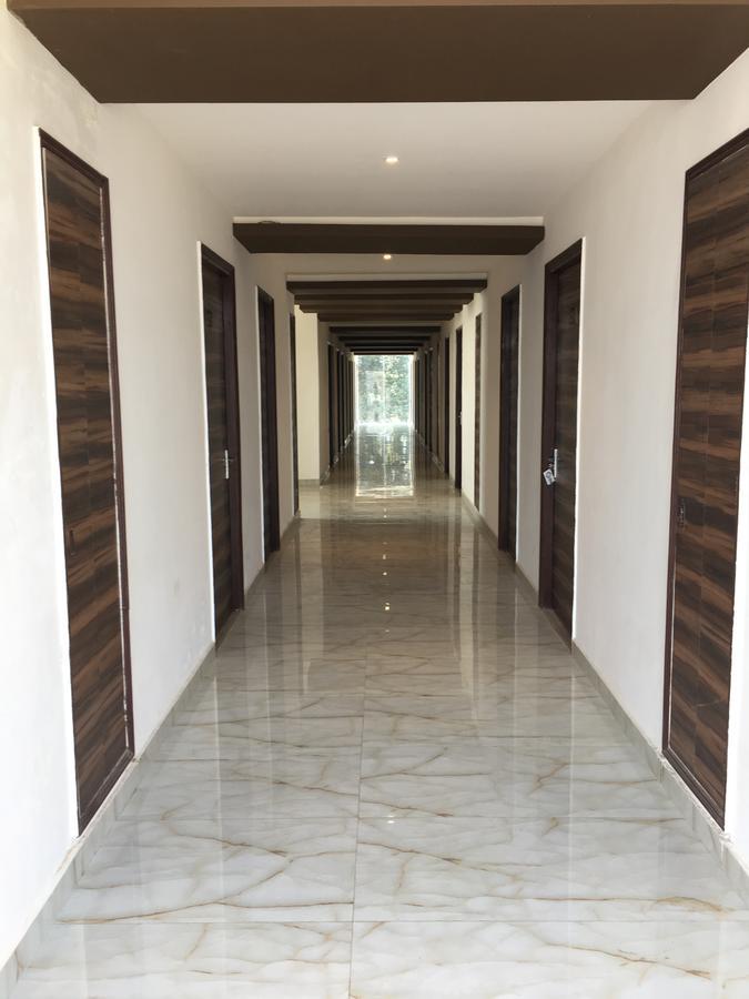 Townhouse Oak 46940 Hotel Vrindavan Sultanpur  Luaran gambar